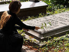 Navigating the Spanish Funeral System: A Guide for Foreign Residents