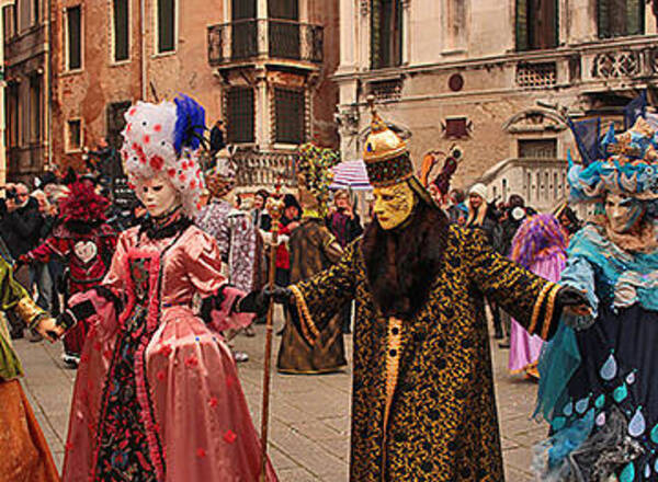Carnaval En Espagne: Où Aller Et À Quoi S’attendre