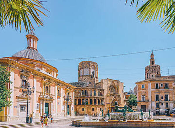 Valencia Sänker Fastighetsskatten Till 9 %!