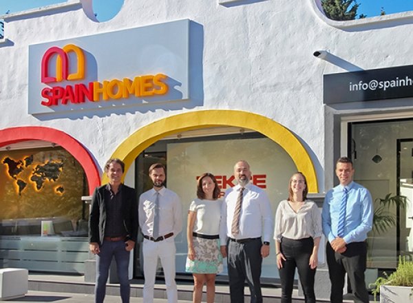 Spain Homes Est Prêt À Servir