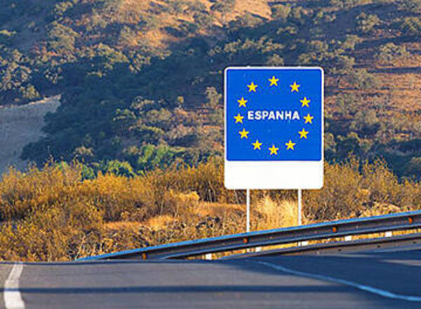 L'espagne Exige L'annulation De La Règle De 90 Jours Des Britanniques