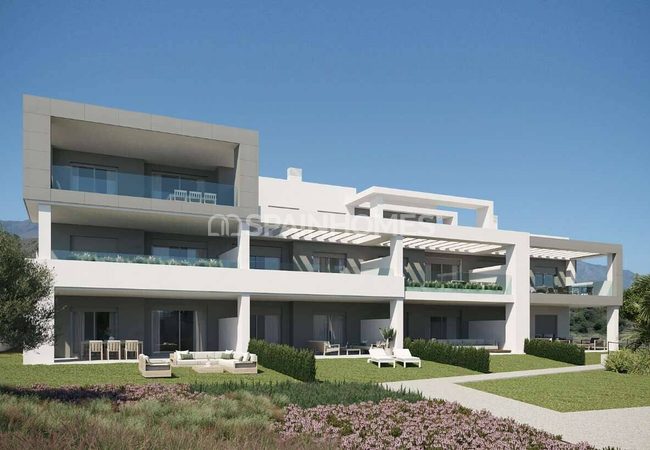 Wohnungen In Estepona In Einem Wohnkomplex Mit Kino-bereich 1
