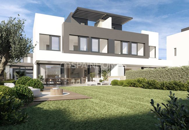 Häuser Mit Meerblick In Estepona In Der Nähe Von Golfplätzen 1