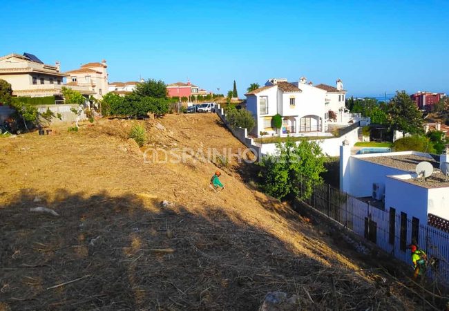 Benalmadena'da Müstakil Villa İnşasına Uygun Arsa 1
