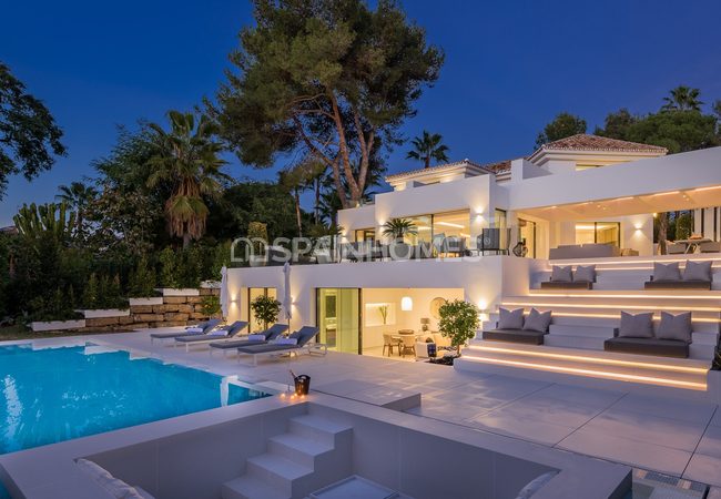 Marbella'nın Gözde Konumunda Eşsiz Müstakil Villalar 13