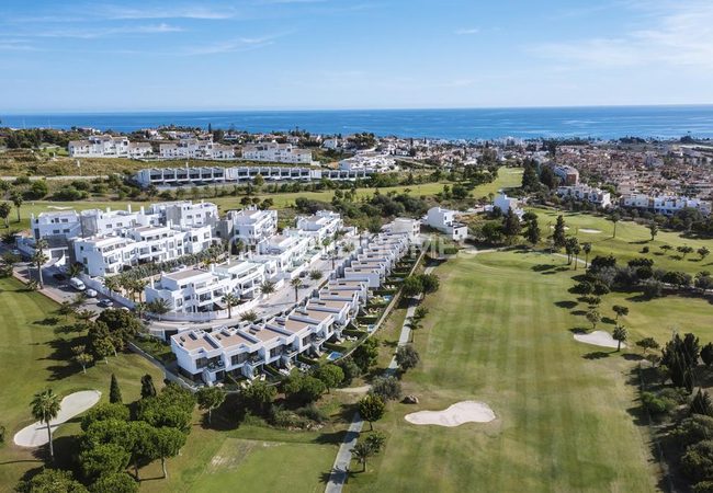 Well-located Stylish Townhouses Near Beach in Velez-malaga 2