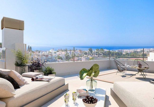 Costa Del Sol Nerja'da İyi Konumda Deniz Manzaralı Emlaklar