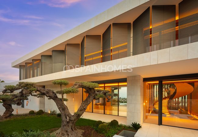 Exclusive Golf Villa with Infinity Pool in Benahavis 14