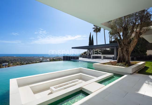 Exklusiv Golfvilla Med Infinitypool I Benahavis 1