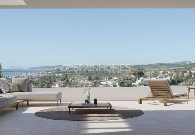 عقارات مطلة على البحر مع ميزات صديقة للبيئة في إيستيبونا 4