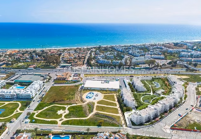 Low Maintenance Cost Real Estate in Prima Location in Estepona 6