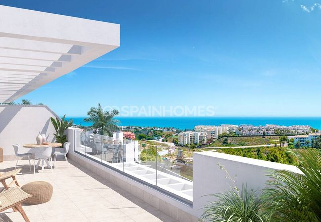 Mijas'ta Golf Tesisinin Yanı Başında Eşsiz Manzaralı Daireler 1