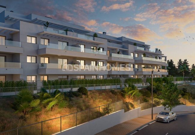 Mijas'ta Golf Tesisinin Yanı Başında Eşsiz Manzaralı Daireler 4
