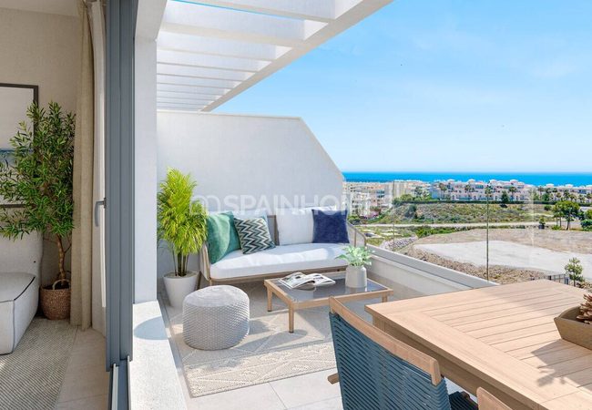 Mijas'ta Golf Tesisinin Yanı Başında Eşsiz Manzaralı Daireler 2
