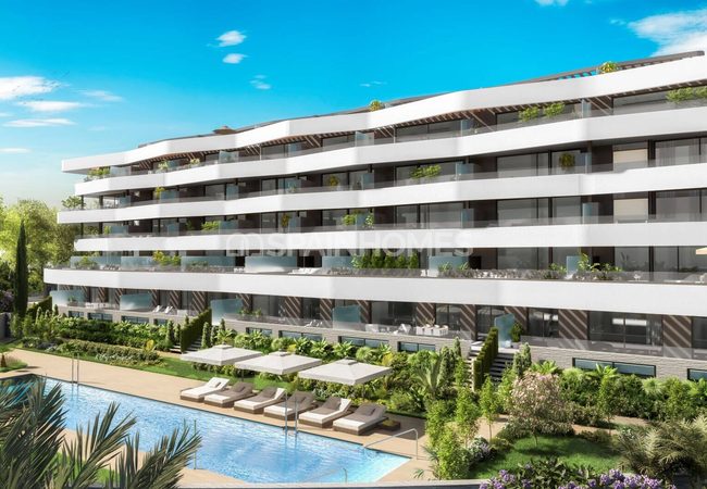 Torremolinos'ta Deniz Manzaralı Lüks Daireler 3