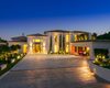 Malaga Benahavis'te Özel Havuzlu Geniş Villa 8