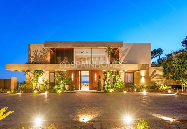 Detached Houses with Pools in Benahavis Málaga 5