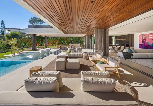 Detached Houses with Pools in Benahavis Málaga 3