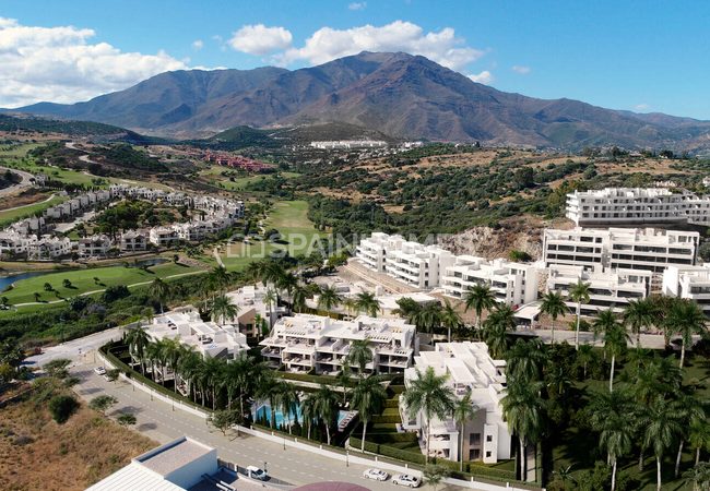 Bergblick-wohnungen In Einem Komplex In Strandnähe In Estepona Málaga 15