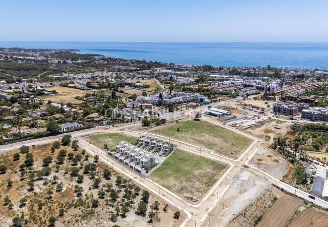 Estepona Malaga'da Özel Havuzlu Yarı Müstakil Evler 6