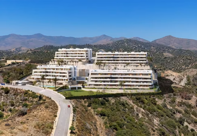 Sea View Apartments with Large Terraces in Estepona 4