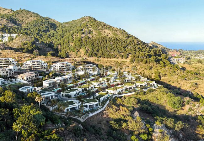 Sea-view Properties in a Complex with Pool in Mijas Málaga 2