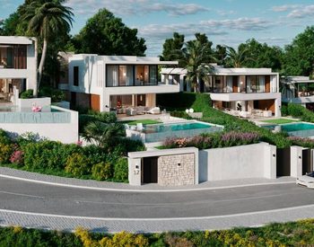 Sea-view Homes with Private Swimming Pools in Benalmadena Málaga 2