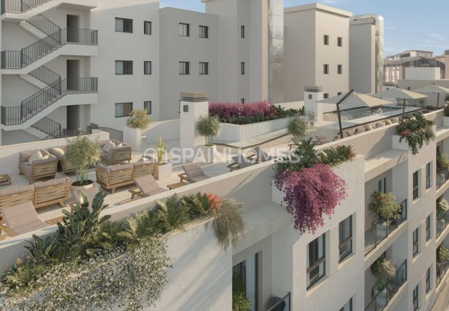2-bedroom Apartment in a Complex with a Pool in Málaga 2