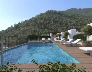 Nature-embraced Real Estate Near Amenities in Benahavís 2