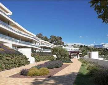 Elegant Apartments with a Communal Pool in Estepona Málaga 2
