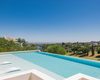 Benahavís'te Deniz Manzaralı ve Havuzlu Lüks Villa 6