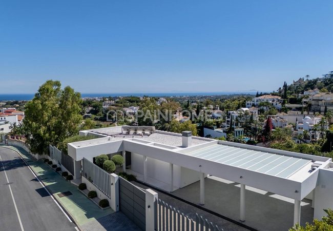 5-bedroom Villa for Sale Near the Marina in Benahavis 7