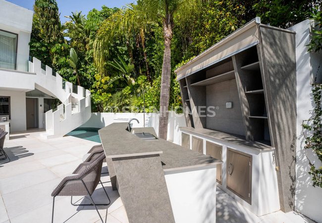 6-bedroom House with Pool and Garden in Benahavís 14