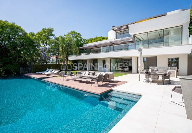 6-bedroom House with Pool and Garden in Benahavís 1