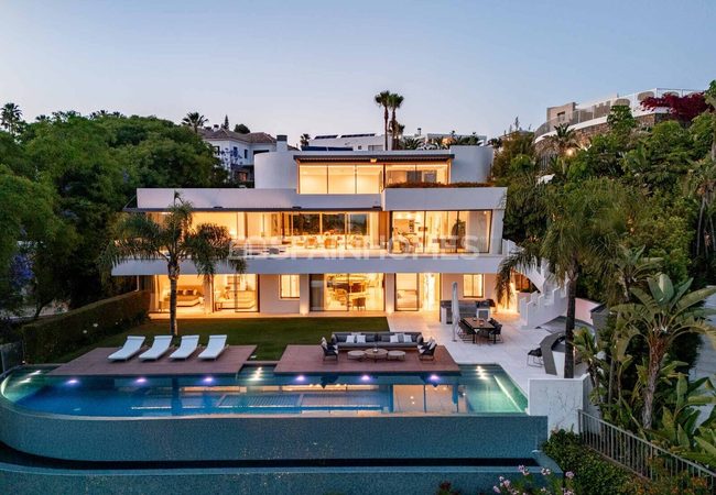 6-bedroom House with Pool and Garden in Benahavís 7