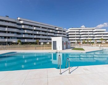 3-bedroom Beachfront Apartment in Torremolinos Málaga 2