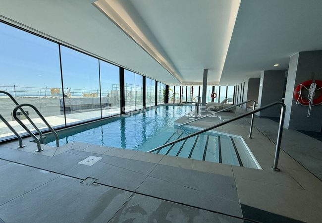 2-bedroom Flat with Panoramic Sea-view in Fuengirola Málaga 5