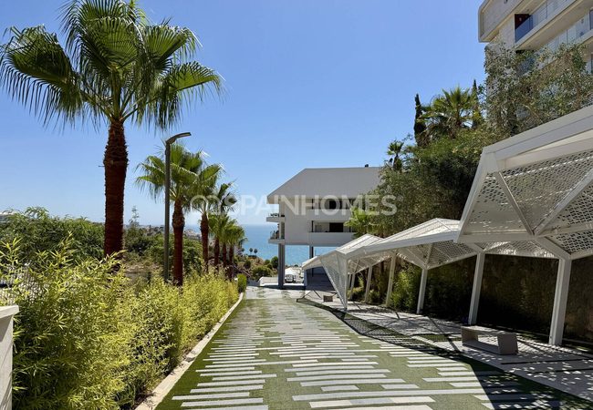 2-bedroom Flat with Panoramic Sea-view in Fuengirola Málaga 2