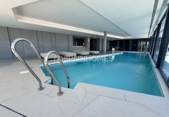 2-bedroom Flat with Panoramic Sea-view in Fuengirola Málaga 6