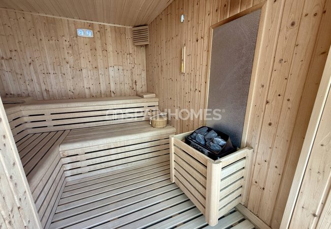 2-bedroom Flat with Panoramic Sea-view in Fuengirola Málaga 10