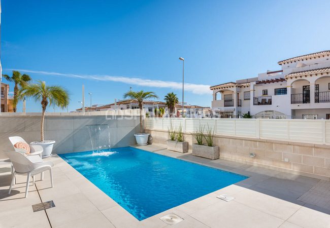 Contemporary 4 Bedroom Detached Villas with Solarium in Orihuela 5