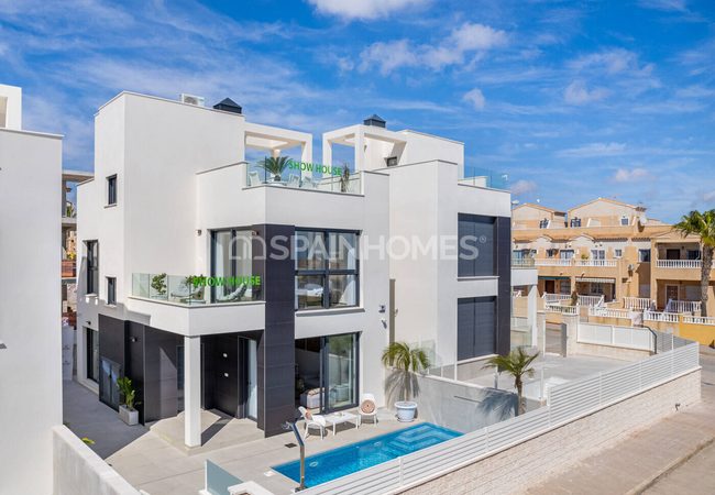 Contemporary 4 Bedroom Detached Villas with Solarium in Orihuela 2
