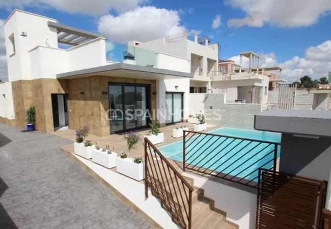 Excellentes Villas Avec Jardin Privé Et Piscine À Orihuela 5