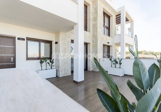 Moderne Bungalows Mit Solarium In Torrevieja, Alicante 1