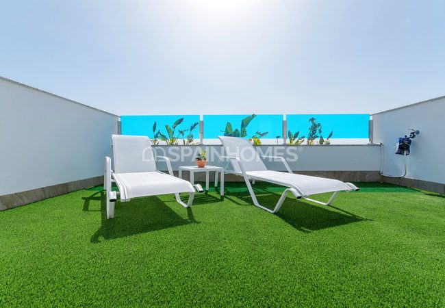 Modern Townhouses in a Stylish Complex in Torrevieja Alicante 4