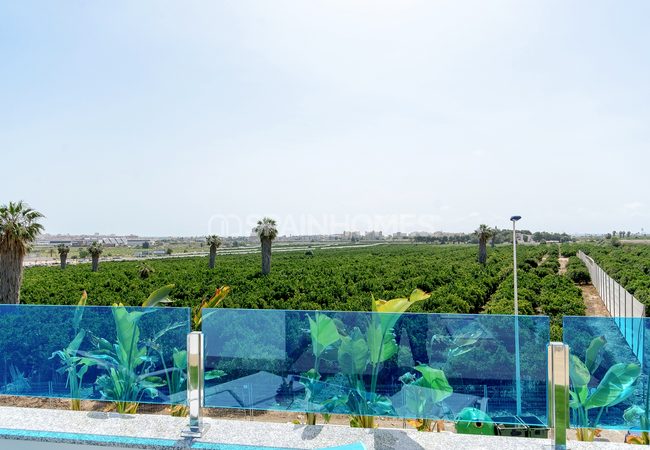 Modern Townhouses in a Stylish Complex in Torrevieja Alicante 5