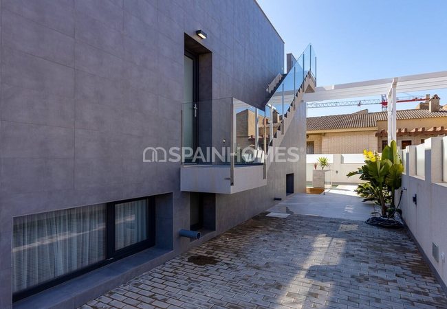 Stylish Villa Within Walking Distance to the Beach in Torrevieja 5