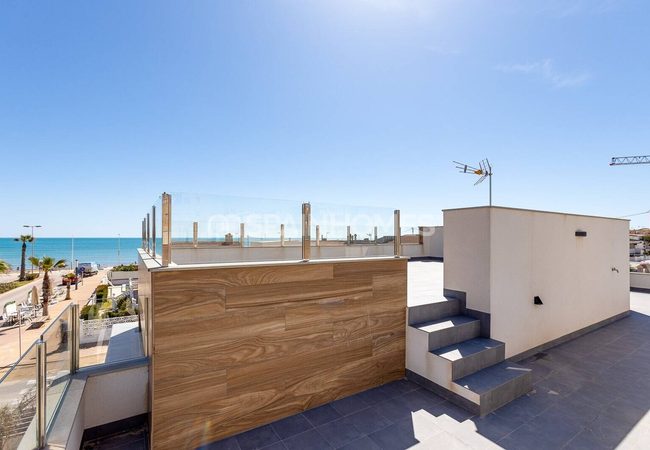 Stylish Villa Within Walking Distance to the Beach in Torrevieja 10