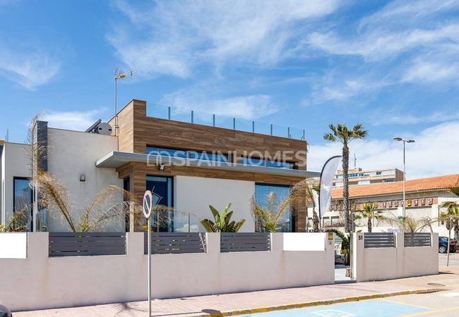 Stylish Villa Within Walking Distance to the Beach in Torrevieja 12