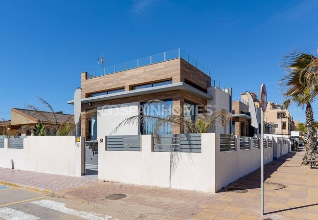 Stylish Villa Within Walking Distance to the Beach in Torrevieja 20